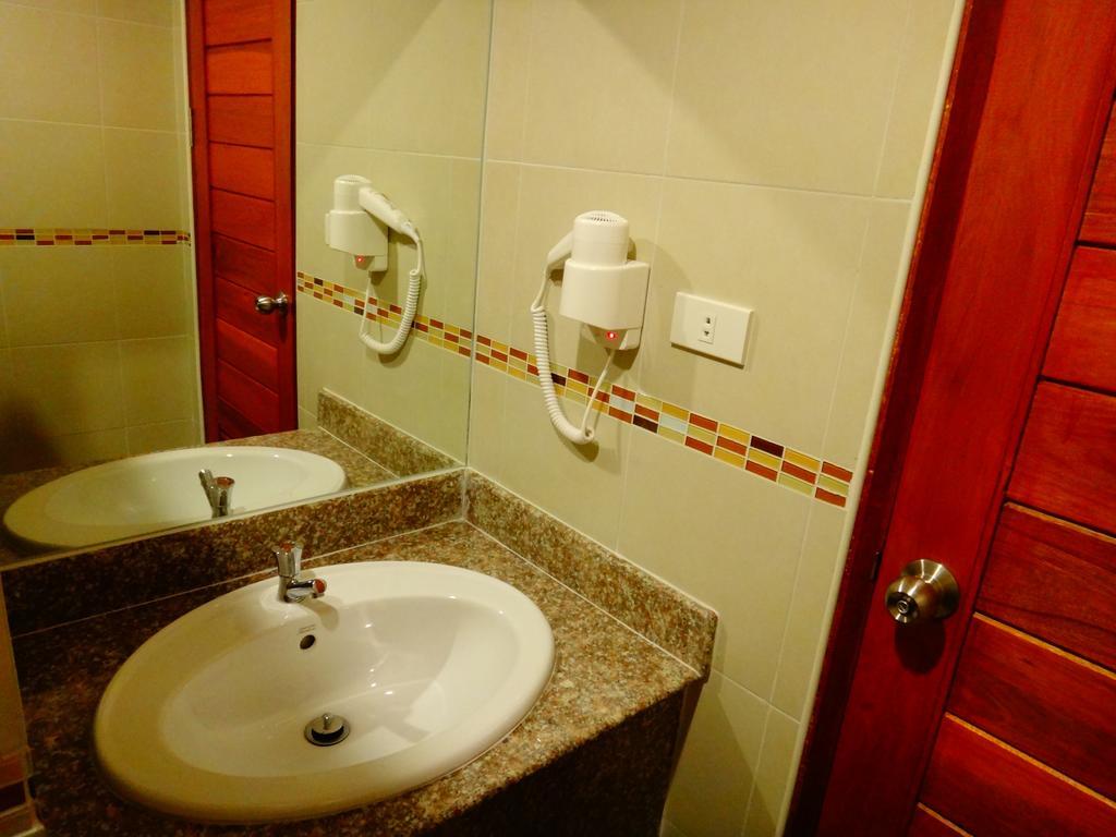 Phangan Pearl Hostel Haad Rin Zimmer foto