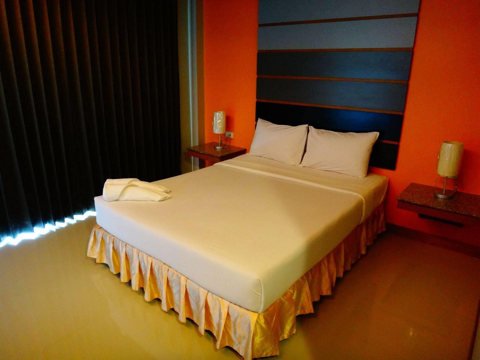 Phangan Pearl Hostel Haad Rin Exterior foto